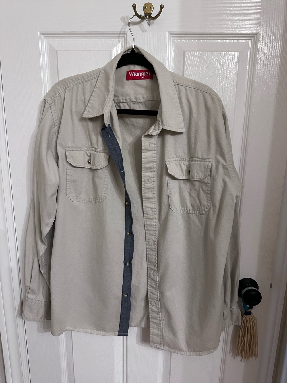 Wrangler Beige Shirt with Red Logo Patch (unisex)